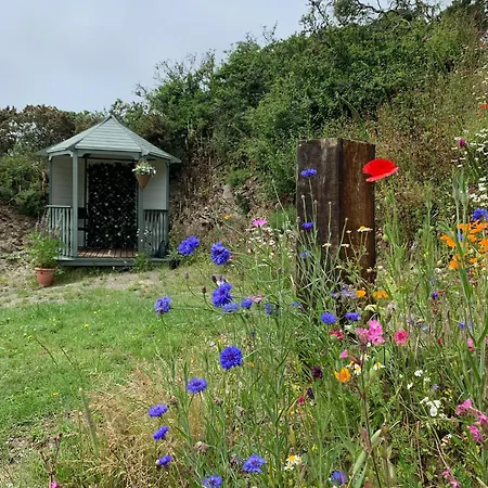 Foxes Cove, Shepherds Hut 2 Kemp Padstow